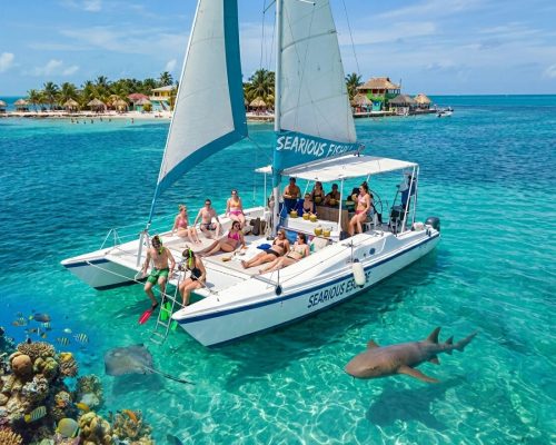 Caye Caulker Day Sail - Searious Adventures